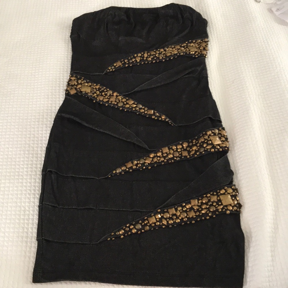 NWT Nikibiki dress